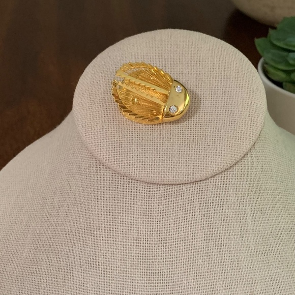 Winged Golden Ladybug Brooch with Crystal Eyes, Vintage - Picture 3 of 8